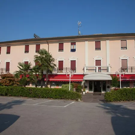 Master Hotel