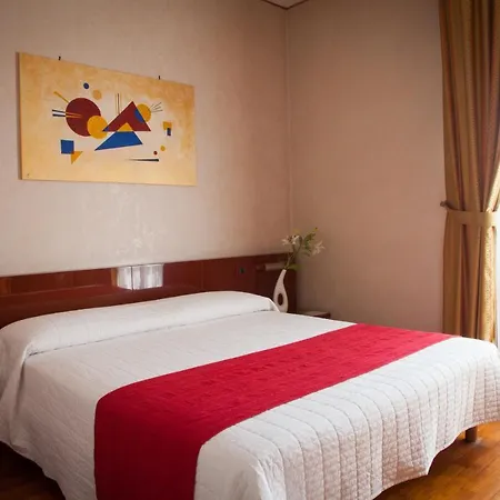 Ξενοδοχείο Master