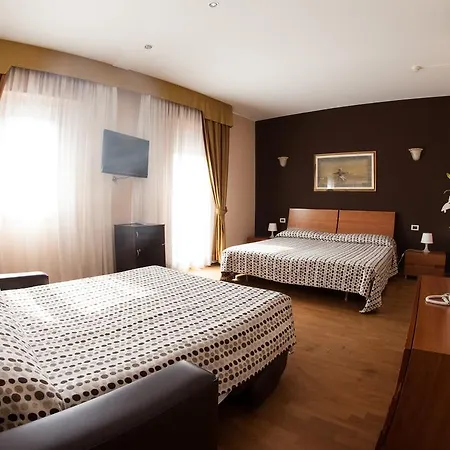 Master Hotel 3*