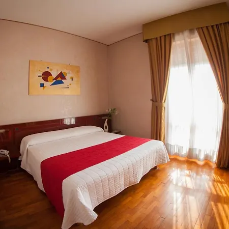 Master Hotel