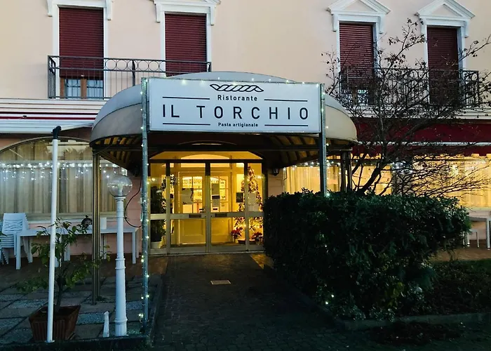 Master فندق البينيازيغو