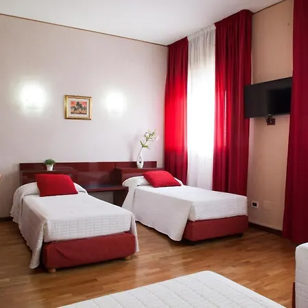 Master Hotel