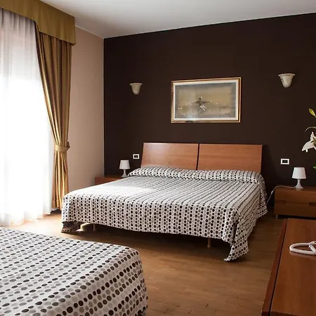 Hotel Master