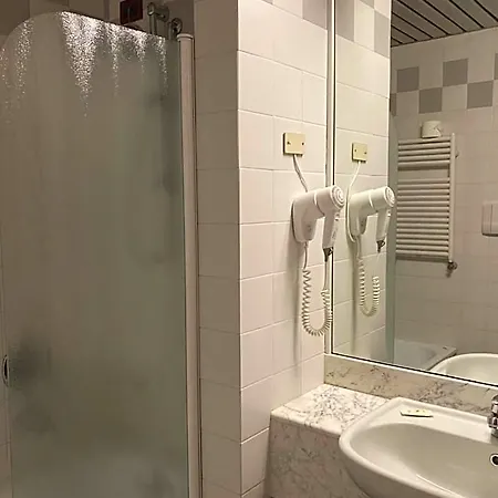 Master Hotel